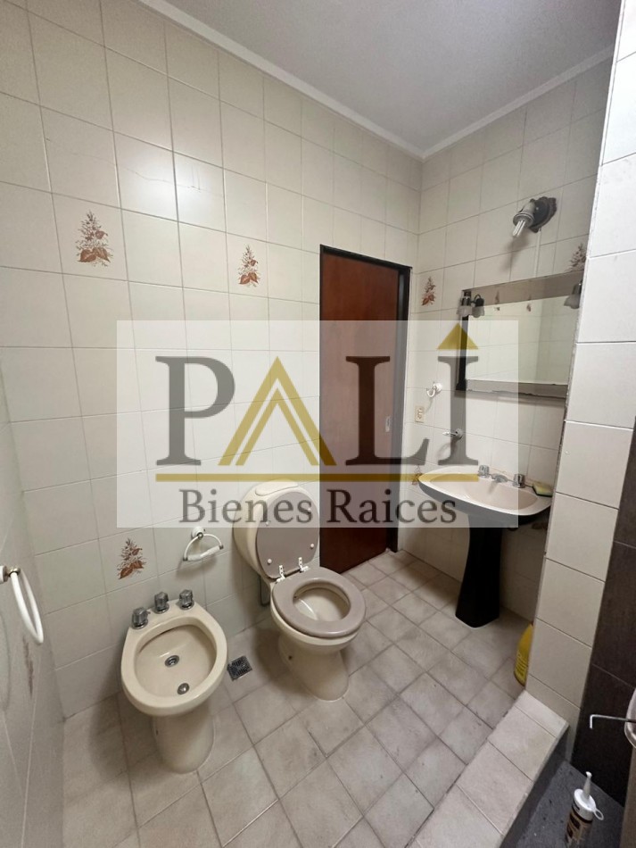 Casa 3 ambientes en alquiler - Quilmes Oeste