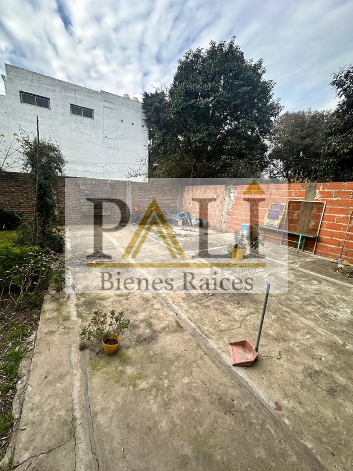 OPORTUNIDAD CASA 4 AMBIENTES EN VENTA o PERMUTA- APTA CREDITO - EN FLORENCIO VARELA