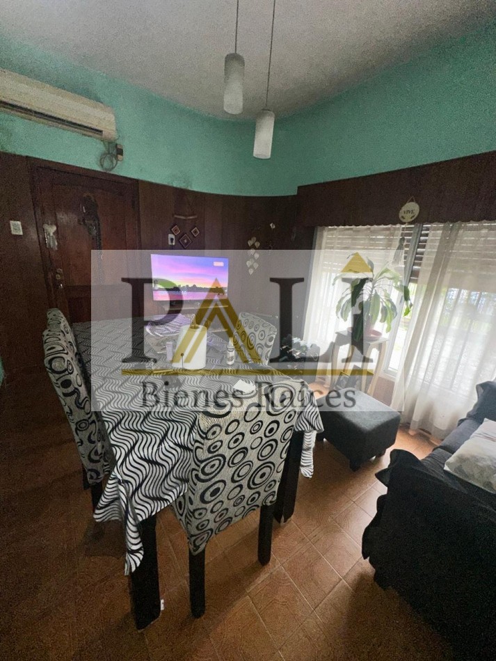 OPORTUNIDAD CASA 4 AMBIENTES EN VENTA o PERMUTA- APTA CREDITO - EN FLORENCIO VARELA