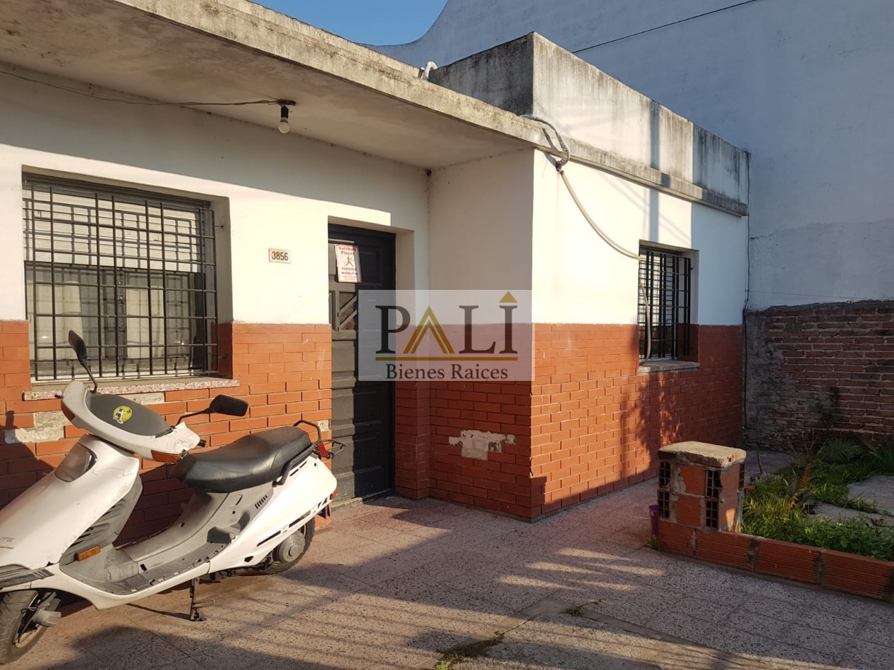 SE VENDE CASA 3 AMBIENTES QUILMES OESTE - APTA CREDITO HIPOTECARIO