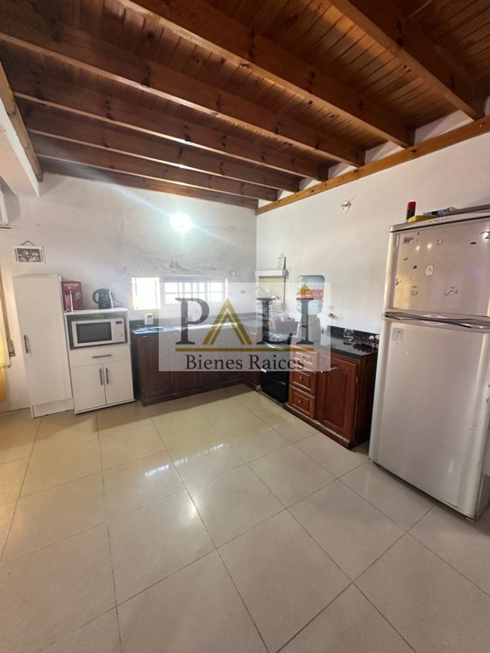 OPORTUNIDAD CASA EN PH CON AMPLIO LOCAL EN EXCELENTE ESQUINA - APTA CREDITO HIPOTECARIO