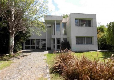 VENTA CASA 5 ambientes COUNTRY ABRIL - 