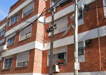 Excelente departamento 2 ambientes en venta - Quilmes centro