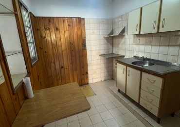 SE ALQUILA PH AL FRENTE DE 2 AMBIENTES - QUILMES OESTE