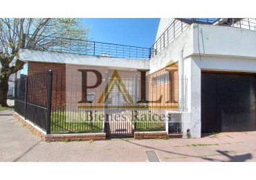 OPORTUNIDAD CASA EN VENTA - QUILMES OESTE