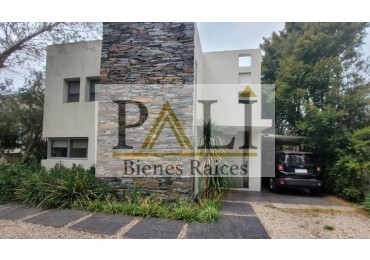 Se Vende Amplia Casa de 3 ambientes en el Golf de Ranelagh - APTA CREDITO UVA