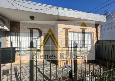 Casa 3 ambientes en alquiler - Quilmes Oeste