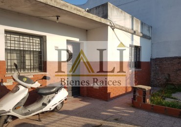 SE VENDE CASA 3 AMBIENTES QUILMES OESTE - APTA CREDITO HIPOTECARIO